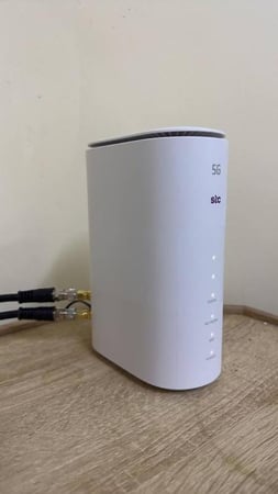 مستخدم رواتر ZTE MC801a يدعم الجيل الخامس ويدعم كل الشرائح ومعدل على انتينا ميمو