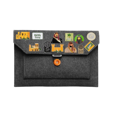 11PSC PINS + POUCH FREE