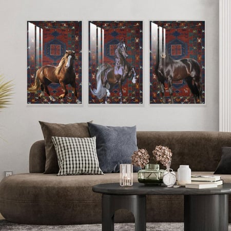 ثلاث لوحات جدارية مع برواز واكريلك شفاف بتصميم حصان
