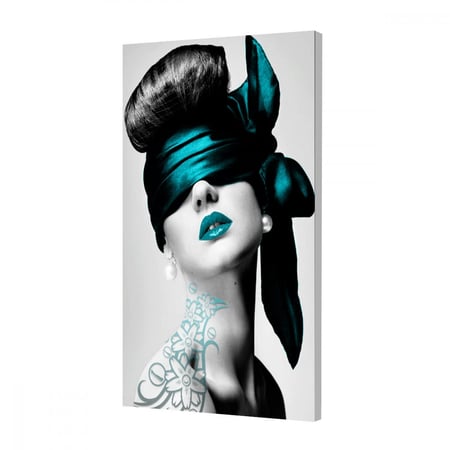 لوحة ديكور قماشية بتصميم فتاة