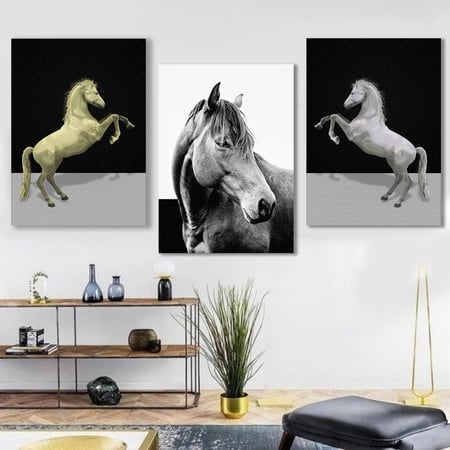 لوحة ديكور قماشية ثلاث قطع مودرن بتصميم حصان