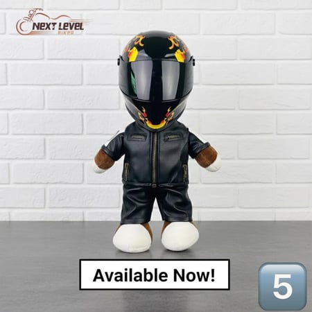 خوذة و دمية للدراجة النارية