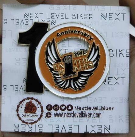 بروش / Pin فريق المتحدون