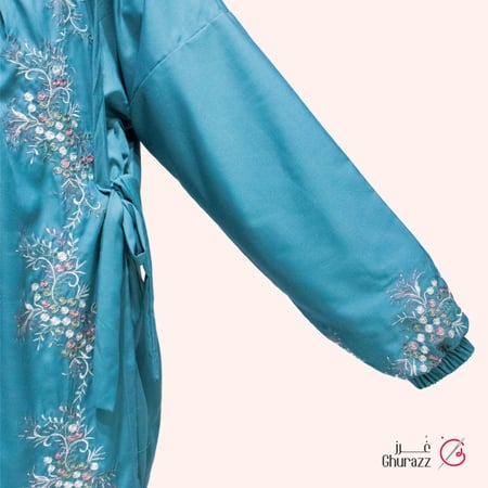 شرشف صلاة مشلح وردي مطرز