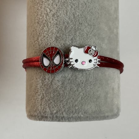 هيلو كيتي وسبايدرمان