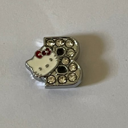 حرف B هيلو كيتي