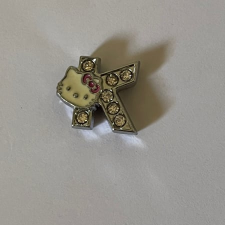 الوان الفيونكه تأتي عشوائيه