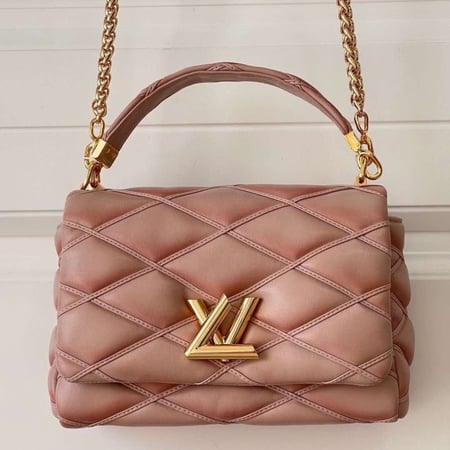 شنطة LV مقاس 23 سم