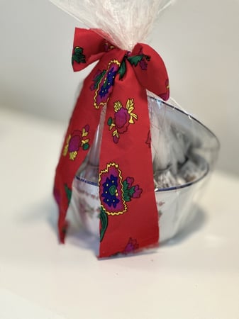 قدر شعبي كيلو 50 حبة تمر سكري محشي ومغلف كل حبة