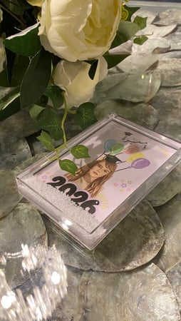 تذكار الآكريلك الثلجي للجنسين بالحبة