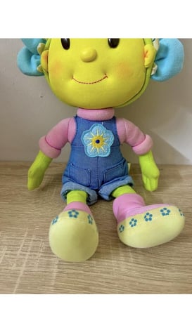 نادر جدا-دُمية فيفي من فيفي والزهرات الصغيرات/اصدار2004”مُستعملة ولكن في حالة نظيفة وممتازة