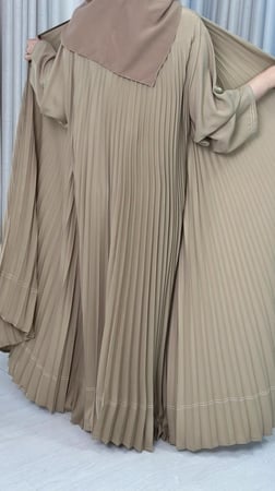 عباية كلوش مكسره قماش لمسة حرير