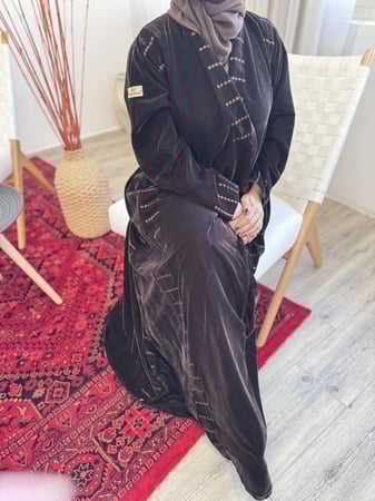 مخمل شتوي مطرز