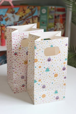 كيس توزيعات فارغ عدد 1 اختر اللون