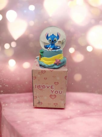 بلورة ستيتش مضيئة من الزجاج الكريستالي