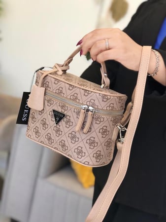 حقيبة ميك اب