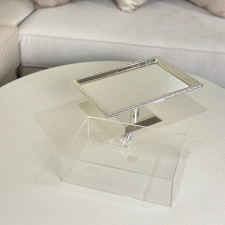 تقديمة معدن بغطاء اكريلك