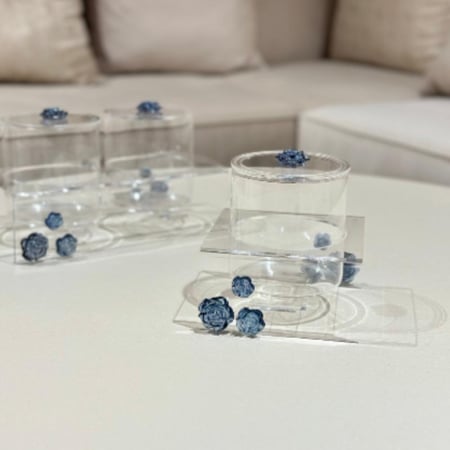 علبة اكريلك