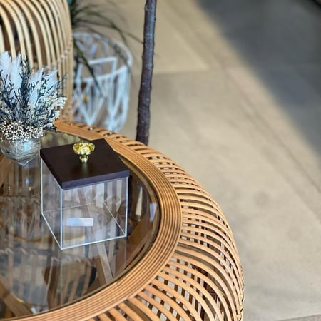 علبة اكريلك