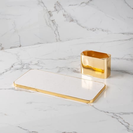 تقديمة رخام فاخرة بقاعدة ذهبية