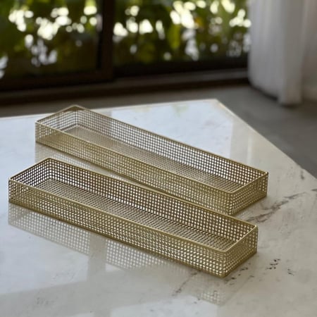 صينية تقديم معدن ذهبي