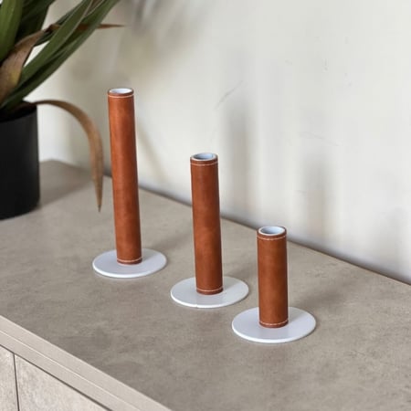 حامل شمع بطبقة جلد