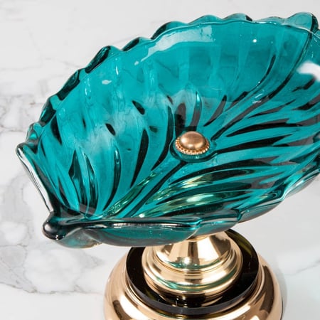 تقديمة زجاجيه انيقه