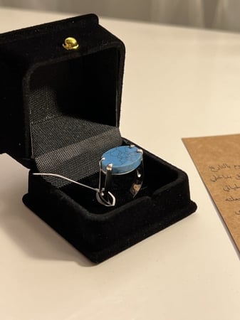 هدية ليت العناق يُرسل