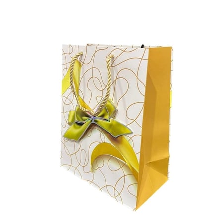 كيس هدايا وسط