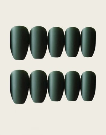 اظافر صناعية 24 قطعه مع شريط