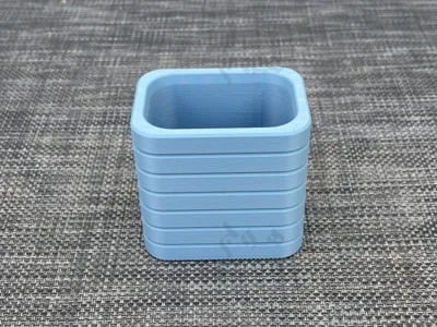 منظم ريموتات وأدوات الطاولة