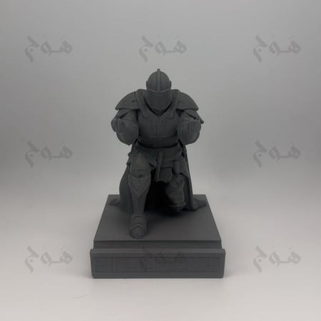 تمثال على شكل محارب | ستاند ملعقة أو قلم