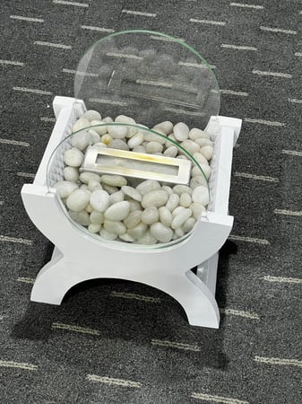 مدفأة السويدي الحجم الصغير لون ابيض