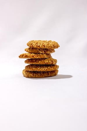 صورة برازق بدون سكر مضاف توضح شكلها الشهي وقوامها المقرمش