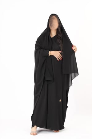 طقم عباية بشت