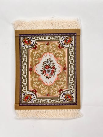 كوستر بشكل سجادة