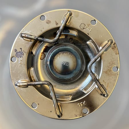 بريموس ثلاث أرجل