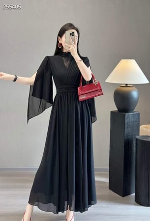 فستان طويل ناعم الصدر مطرز اللون الموف