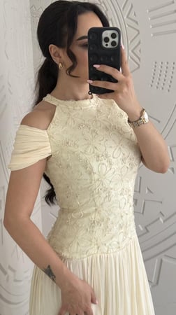 فستان طويل انيق وراقي