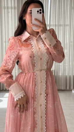 فستان طويل انيق وراقي