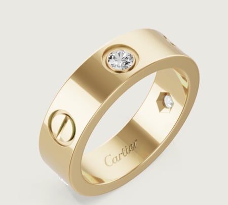 خاتم لوف عريض مع 3 ماسات كارتييه ذهب عيار 18 مجوهرات مخملية