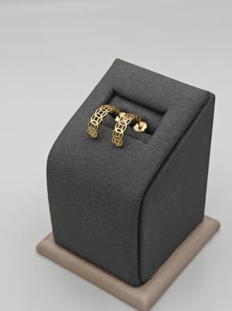 Earring 18K Gold - حلق عيار 18