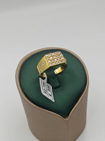 Diamond Ring 18K Gold - خاتم الماس عيار 18