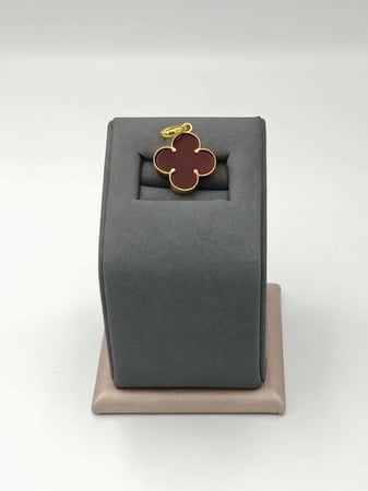 Pendant 18K Gold -تعليقة ذهب عيار 18