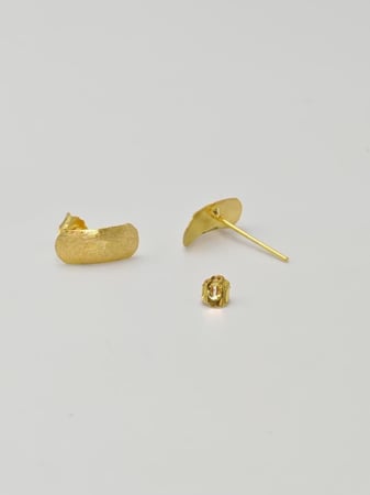 Earring 18K Gold - حلق ذهب عيار 18