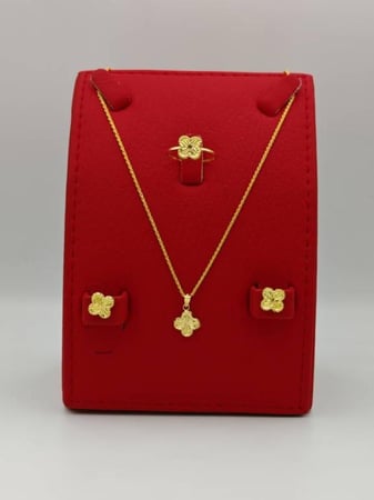 Set 18K Gold - طقم ذهب عيار 18