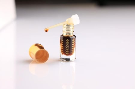 دهن عود عمر الخاص D