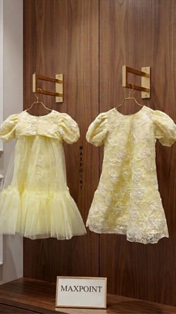 زهور الشمس الكلاسيكي (Golden Bloom Lace Dress)