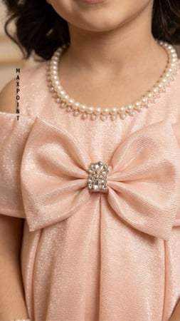 فيونكة الأحلام  (Dreamy Bow Dress)