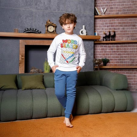 بيجامة اولادي مطبوعة DTF كلمات متقاطعة